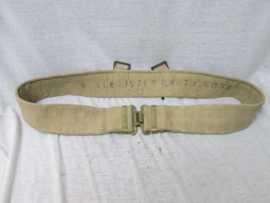 British P-37 webbing belt. Engelse koppel mooi gemarkeerd.