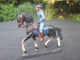 DURSO French officier, Franse officier WW1 op paard goede staat.