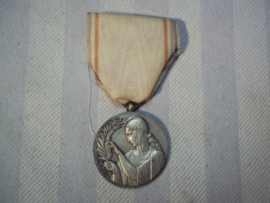 Franse zilveren medaille. RECONNAISSANCE  FRANCAIS.