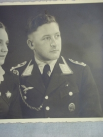 Photograph of a german Air force soldier. Foto Duitse Luftwaffe soldaat in vroeg model uniform