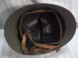 French helmet, model 1926 with artillery badge. Franse helm met 1e model embleem, perfecte staat,