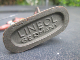 LINEOL Indiaan met speer nette staat bijna mint.