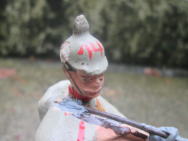 ELASTOLIN 10 cm. German soldier with spike helmet shooting. Duitse schietende soldaat met pickelhaube 14e regiment infanterie antiek speelgoed nette staat.