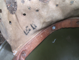 Dutch helmet used by the Germans, Schutzmannschaften. and Roumanian forces. Nederlandse helm gebruikt door de Roemenen. voorzien van een Duits binnenwerk, zeldzaam stuk.