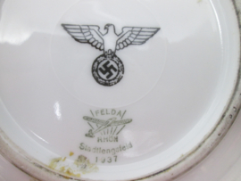 German little saucer, with wehrmacht eagle. Duits schoteltje met Wehrmacht adelaar, interessante maker.