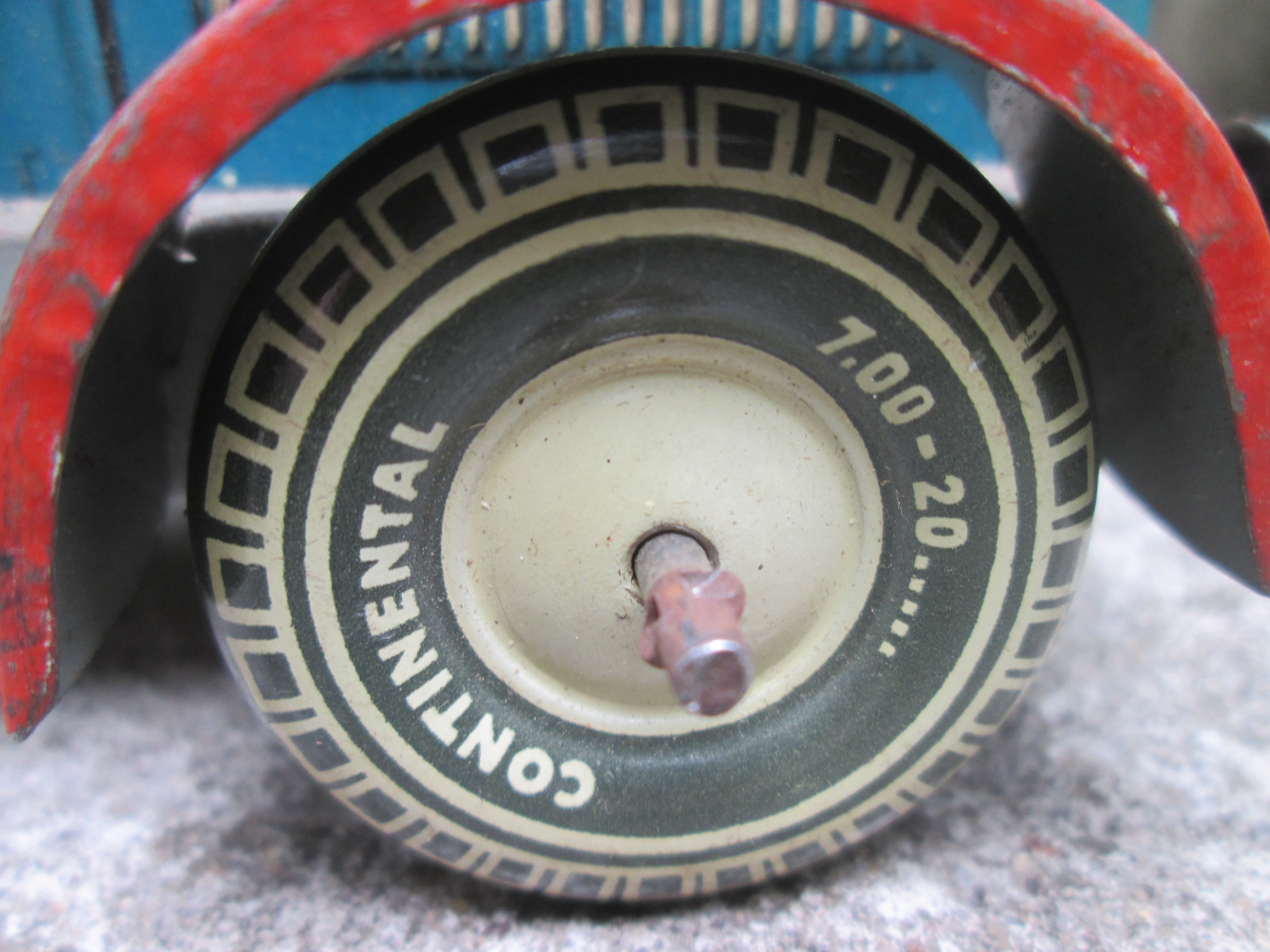 German tin toy TIPPCO. Blikken speelgoed vrachtwagen Tippco made in Western  Germany, jaren 40/50 in een perfecte werkende staat