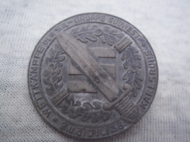 German tinnie, rally badge. Duitse tinnie Wettkämpfe der SA - Gruppe Südwest. 2 und 3 juli 1938 Karlsruhe.