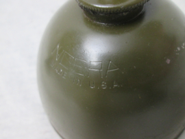 US- Army oilcan, nicely marked. US oliespuit, busje