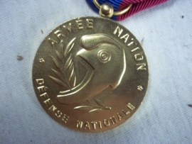 French medal in box with tab, Troupes Aeroportees, parachtist. Franse defense national medaille para`s