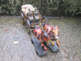 Blikken huifkar met paarden, zeer decoratief camo doek en twee Duitse soldaten gemaakt door Elastolin.