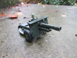 British 25 pounder gun. speelgoed kanon.