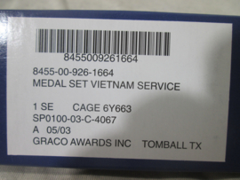 US medal in original box. Amerikaanse medaille Vietnam Service, in originele uitgifte doos.