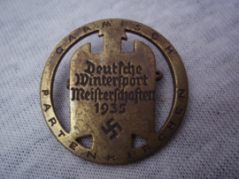 German tinnie rally badge, Duitse tinnie Deutsche Wintersport Meisterschaften 1935 - Garmisch Spartenkirchen. mooi gemarkeerd met hersteller. apart