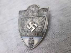 German tinnie, rally badge, Duitse tinnie HJ Bannaufmarsch 289 - 13/14 -10-1934 Blut und Ehre. Hitler Jugend Tinnie nearly mint condition nice with device Blut und Ehre. met HJ spreuk.