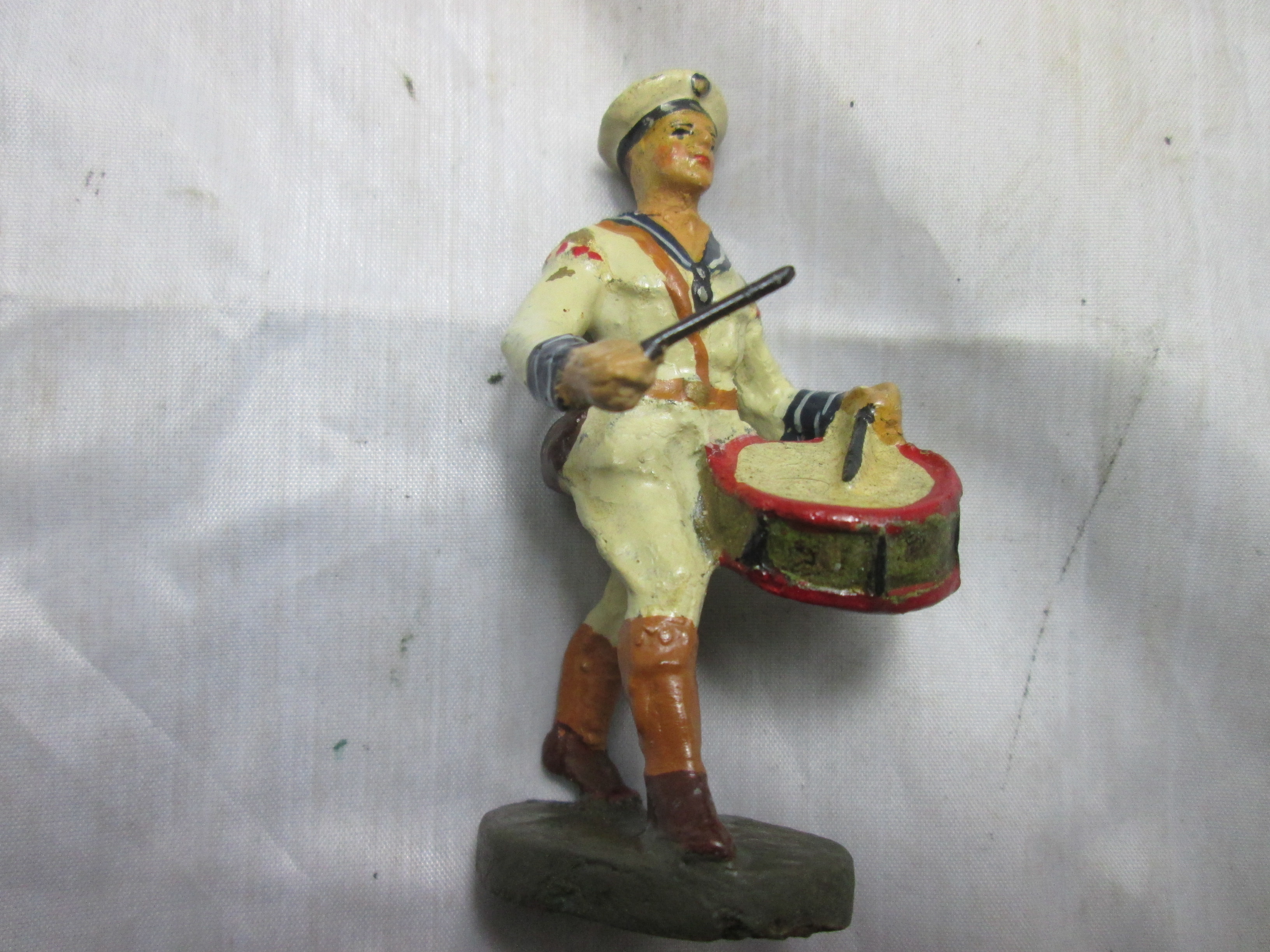 German Navy toy soldier. Duits speelgoed soldaatje Kriegsmarine trommelaar.