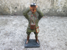DURSO Belgium officer with binocular. Belgische officier met verrekijker. goede staat.