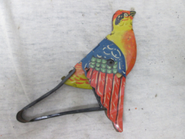 Tin toy bird, Speelgoed vogel, welke fladdert en gluid maakt als je de beugel inknijpt, Duitse makelij jaren 30, werkend zeldzaam stuk.