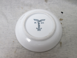 Little saucer with Luftwaffe markings. Duits schoteltje met Luftwaffe markering