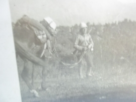 Postkaart foto regiment chasseur de Afrique.Koloniale soldaat met tropenhelm.