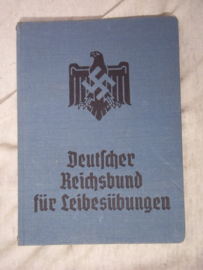 Duits sportboekje Deutscher Reichsbund für Leibesübungen D.R.L. met zegel.