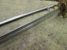 Belgium sword, nicely engraved. Belgisch sabel Voor Vorst en Vaderland, 2e Regiment Lansiers maker is E&F Hörster Solingen.