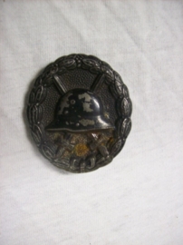 German wounded badge black, Duits gewonden embleem zwart.