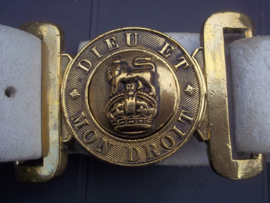 British leather belt, with buckle, Kings Crown, leren koppel met bronzen koppelslot vroeg model 1900- 1920 Kings crown, zeer bijzonder