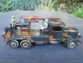 German Tippco Military truck with canon. working order. Duits blikken vrachtwagen camouflage met kanon, werkend zeer goede staat bijzonder stuk.