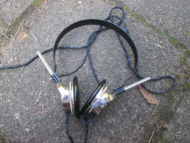 German Navy headphone. Duitse kriegsmarine koptelefoon, gemarkt met de plaats KIEL.