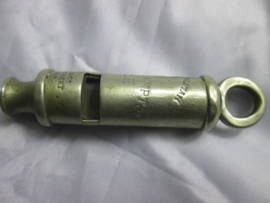 British Police whistle. Wolverhampton Police Metropolitan patent.J.Hudson&co. Engelse politie dienst fluit. met nummer.