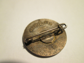 German member badge of the Labour party N.S.A.D. Duits lidmaatschaps speld van de N.S. Arbeitsdienst , Abteilung 4/305 Braunschweig.