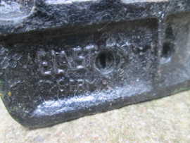 ELASTOLIN 2 German soldiers radiostation with morse code. 2 Duitse soldaten bij zendcentrale met metalen morse code plaatje leuk geheel.