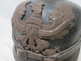 German spike helmet Attick-found in belgium ( Roeselare). Duitse pickelhaube was vanaf WO1 in het bezit van een Belgische familie in Roeselare. mist 1 cocarde en heeft wat vlugroest Bekleidungs ambt 18e Legerkorps.