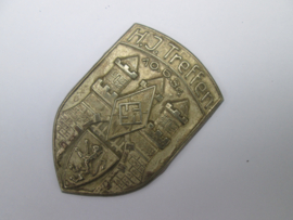 German tinnie, rally badge, Duitse tinnie, H.J. Treffen 10- 6- 1934,without pin, zonder speld, afgebeeld de stadspoort.