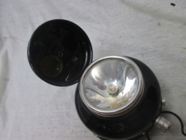 German black light lamp. Duitse zaklamp voor aan het uniform D.R.G.M. gestempeld. verschillende kleuren en kleine licht opening. mint staat.