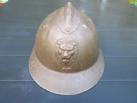 Belgium lightmeight officers helmet M33. Belgische aluminium helm officiersmodel, met binnenwerk, zeldzaam stuk.