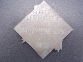 German Hitler- Jugend sporting plaque. Duitse sport penning Hitler Jeugd, Bann und Untergau 507  SPORTFEST 1941   II  SIEG, zeer bijzonder.