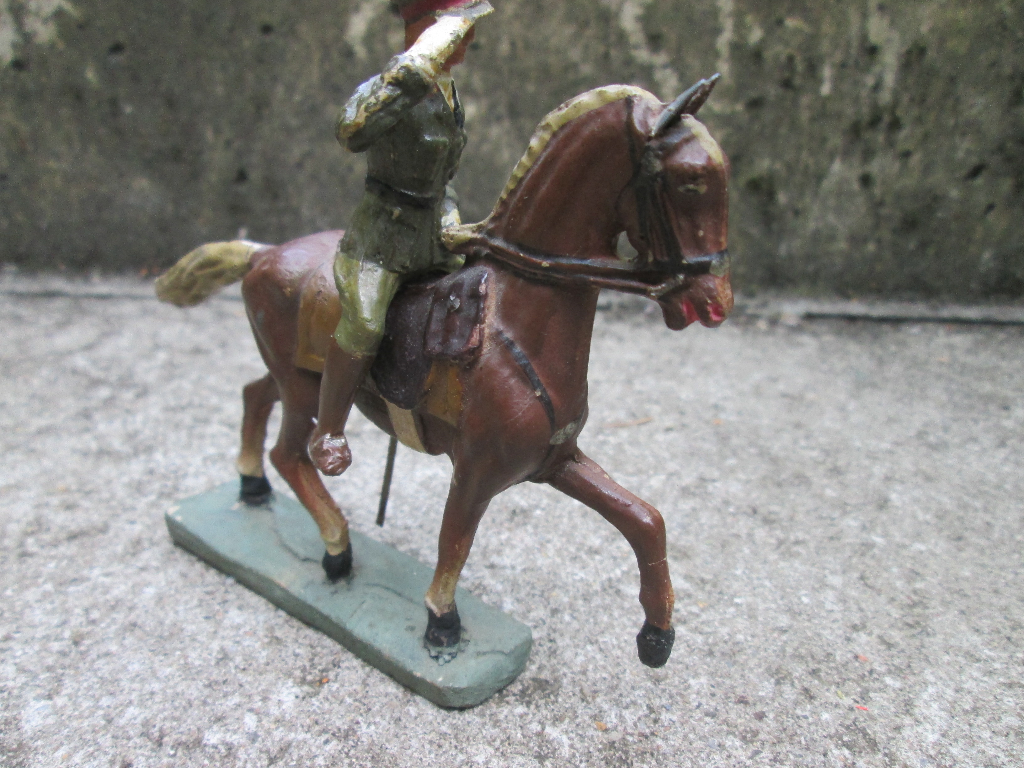 DURSO Belgium king on horse Durso Koning Leopold van Belgie op paard zeer goede staat