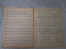 Bladmuziek van de Nederlandse Binnenlandse Strijdkrachten met 4 liedjes en een zeer decoratieve kaft, 1945. Opgedragen voor ZKH Prins Bernhard. zeer zeldzaam stuk bladmuziek.