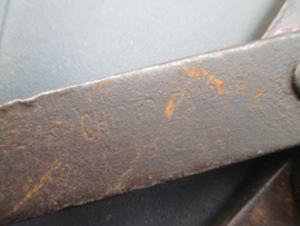 British wire-cutter nicely marked 1918 Engelse draadknip tang WO1, altijd bijzonder. met oorlogspijl en datum