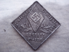 German tinnie, rally badge, Duitse tinnie, Hitler- Jugend. Bann untergau sportfest 1941 Rastatt  21/ 22- 6 . Massief embleem mooi gemarkeerd Pforzheim, RzM gemarkeerd. zeldzaam rare, tinnies in de oorlogstijd zijn moeilijk.