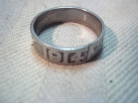 German Vaterland Dank ring 1914. Duitse ring van staal, kreeg je als je sieraden voor de oorlogsvoering inleverde.
