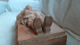 Very rare statue Belgium soldier, WW1 signed E. Vereijcken - 1934. He is a famous artist made 5 military monuments. Terracotta beeld belgische soldaat zeer uniek exemplaar gemaakt door een bekend kunstenaar UNICA.