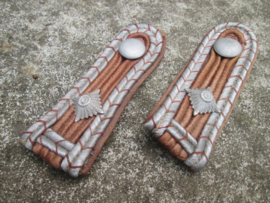 German shoulderboards oberwachtmeister Feldgendarmerie. Schulterklappe, schouderstukken oberwachtmeister politie Feldgendarmerie.