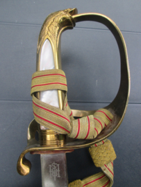 Danish naval sword 1840-1849. Deens Marine sabel officier zo rond 1900 vuurverguld met sabelkwast. gedragen staat mooi geetst met maker uit Kopenhagen.
