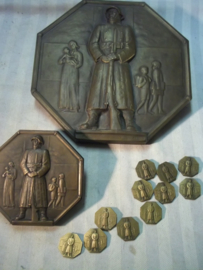 Zwitserse plaquette rode Kruis 1940 van brons, met zegel het grote model, zeer apart.