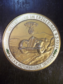 German plaque NSKK, very rare. Duitse plaquette met emaille van de NSKK, diameter 9 cm. NSKK Motorbrigade Sachsen, Gelande Wettbewerbfahrt  in Erzgegirgte 9-5-1937