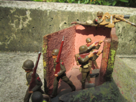 German made military trench, Duitse makelij een gevechtsstelling, bijzonder stuk.