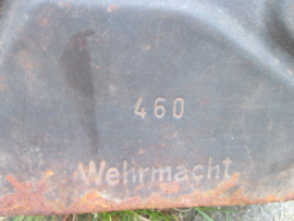 Duitse jerrycan 2e model 1943 met WEHRMACHT nette grbruikte staat.