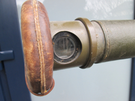 US-Army Rangefinder modell 1917, dated 1918 complete with tripod and clear vision. Amerikaanse afstandsmeter op driepoot zeer nette staat mooi gemarkeerd 1918 decoratief geheel.